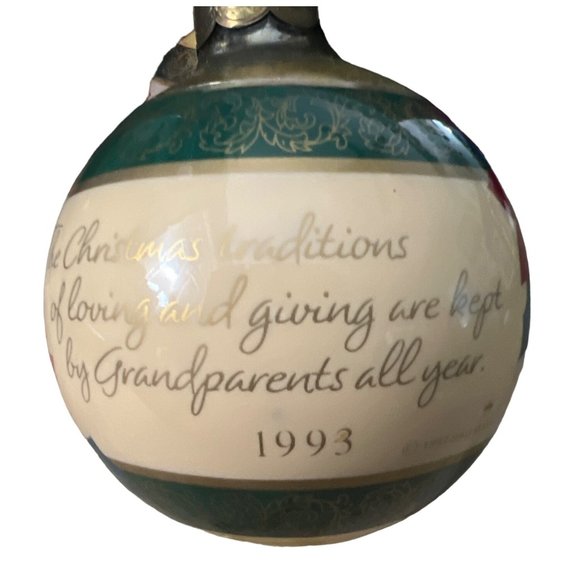 Vintage 1993 Grandparents 3 Inch Glass Hallmark Keepsake Ornament - Picture 2 of 4